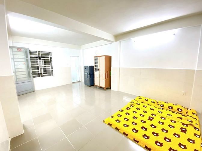 Hình ảnh Phòng rộng 2 cửa lớn Full nội thất