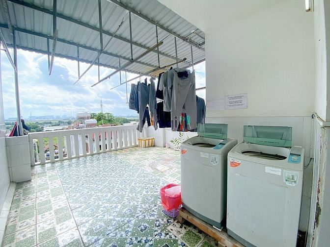 Hình ảnh Phòng rộng 2 cửa lớn Full nội thất