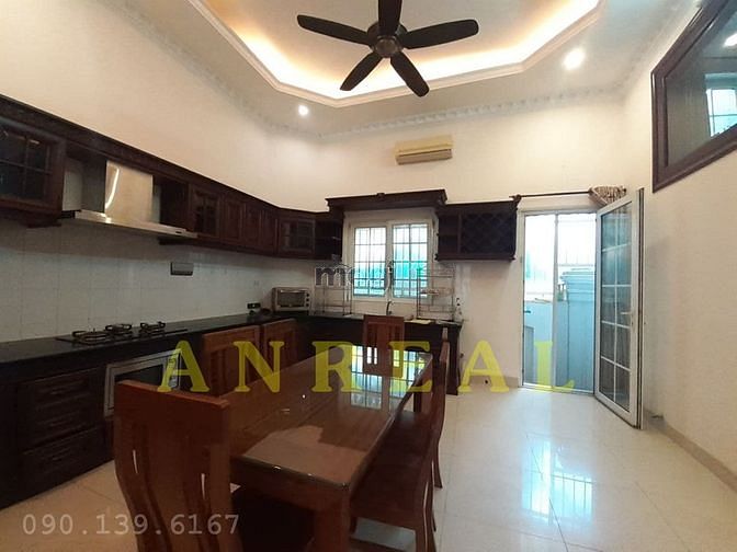 Hình ảnh Cho Thuê Villa Nguyễn Văn Hưởng 450m2 Giá 2000$/Tháng