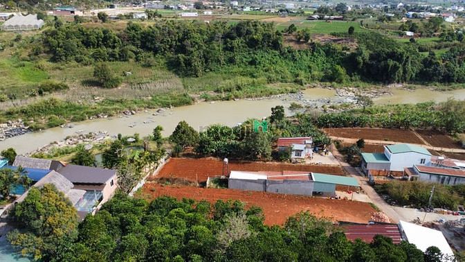 Hình ảnh Thị trấn phát triển kinh tế ổn định nhất việt nam