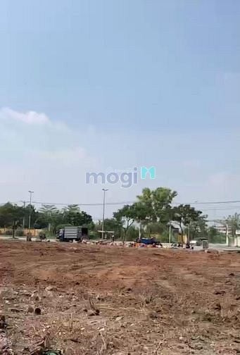 Hình ảnh cần bán gấp đất mặt tiền đường D4 Phạm Hùng 1351m2. giá 48,5 tỷ