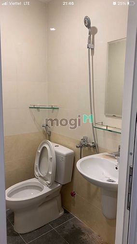 Hình ảnh Cho thuê nhà Quận.1 Địa chỉ : Đường Hoàng Sa.Q1