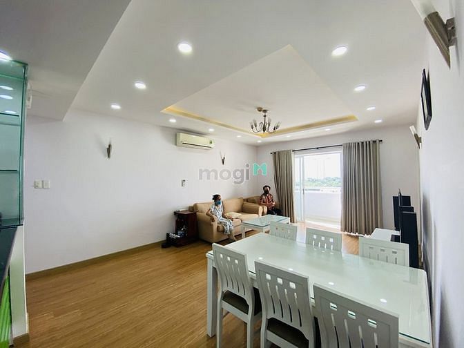 Hình ảnh Cho thuê Trang Chủ MB66.COM / Đăng Ký Tặng 66K Hùng Vương Plaza, Q5- 132m2, 3pn, Full Nt Y Hình