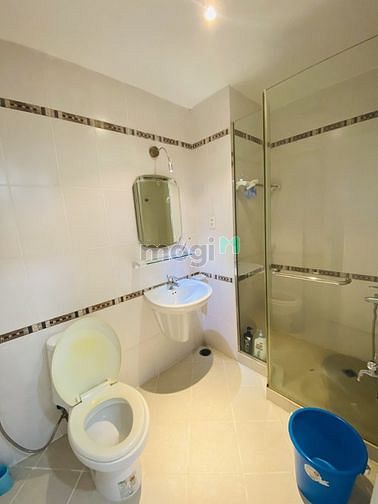 Hình ảnh Cho thuê Trang Chủ MB66.COM / Đăng Ký Tặng 66K Hùng Vương Plaza, Q5- 132m2, 3pn, Full Nt Y Hình