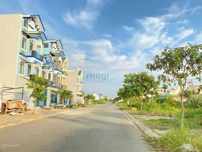 Hình ảnh Tôi ở Bình Tân, Tên Lửa - cần bán lại lô đất 125m2 - nằm gần UBND PVH