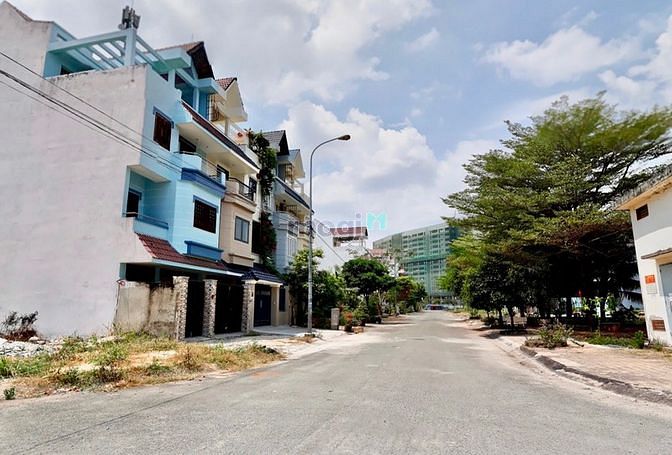 Hình ảnh Bán lô đất MT Nguyễn Cơ Thạch, quận 2, giá 4.1 tỷ, DT 5x20, sổ riêng