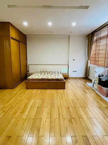 Hình ảnh Bán nhà mặt ngõ Chùa Láng - Đống Đa