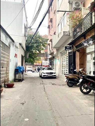 Hình ảnh Cho thuê nhà hẻm xe hơi 100 Lê Văn Duyệt , p1, Bình Thạnh