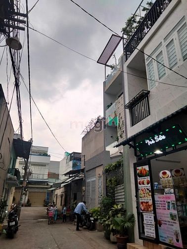 Hình ảnh Nhà đẹp Ngã Tư Gò Mây 36m2 BTCT hẻm thông 5m gấp 2.6 tỷ