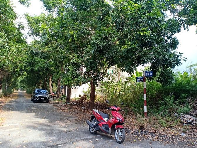 Hình ảnh Bán nền đất KDC 13E Intresco Phong Phú, dt 140m2, (5x20m)