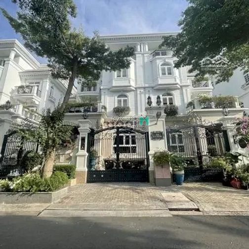 Hình ảnh Cho thuê biệt thự khu compound Quận 7 có hầm 9 phòng ngủ 69 triệu
