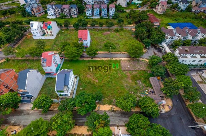Hình ảnh Bán đất MT đường Đỗ xuân hợp, phước long B , Q9 . 80m2 giá 2.2 tỷ .SHR