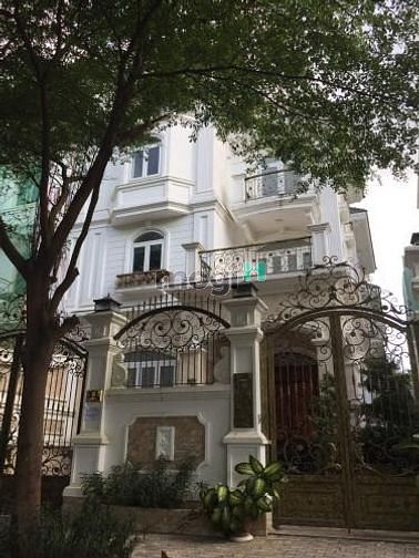 Hình ảnh Cho thuê biệt thự khu compound Quận 7 có hầm 9 phòng ngủ 69 triệu