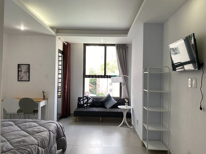 Hình ảnh Studio 1Pn đầy đủ nội thất, đẹp, căn góc. Giá 2 tỷ bao phí sang tên