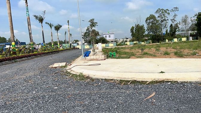 Hình ảnh bán đất 2 mặt tiền đường ĐT 824 và đường quốc lộ N2