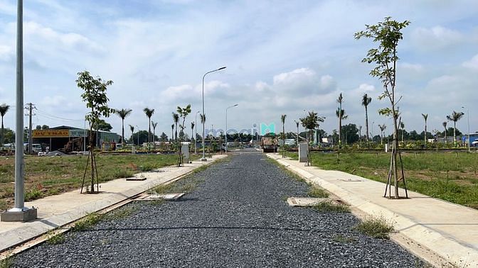 Hình ảnh bán đất 2 mặt tiền đường ĐT 824 và đường quốc lộ N2