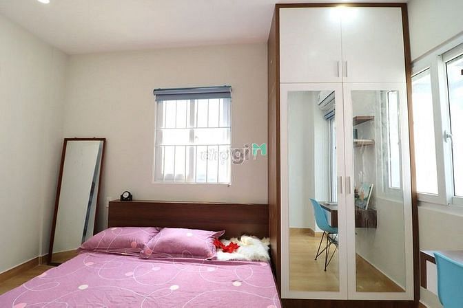 Hình ảnh cho thuê CHDV mặt tiền trung tâm Q1 , Full nội thất , có bancong