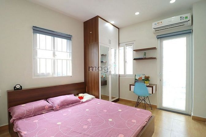Hình ảnh cho thuê CHDV mặt tiền trung tâm Q1 , Full nội thất , có bancong
