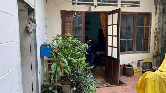 Hình ảnh Tôi bán gấp nhà C4, 2 hẻm Thành Thái & 3 Tháng 2 (Chính Chủ Sổ Đỏ)