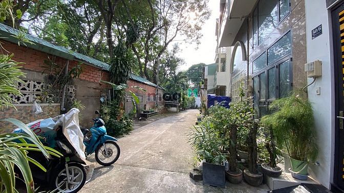 Hình ảnh Tôi bán gấp nhà C4, 2 hẻm Thành Thái & 3 Tháng 2 (Chính Chủ Sổ Đỏ)