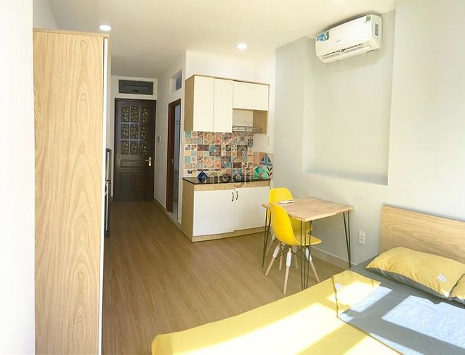 Hình ảnh Full nội thất, Cửa sổ, thang máy, 24m2, Kệ bếp, Gần Sân Bay, Mới Tinh