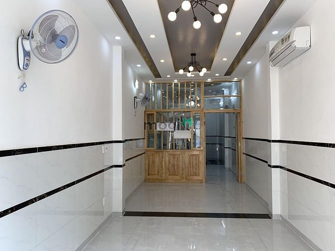 Hình ảnh Góc 2 Mặt Tiền 180/3 Lê Thánh Tôn, Quận 1