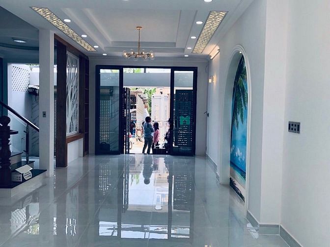 Hình ảnh Góc 2 Mặt Tiền 180/3 Lê Thánh Tôn, Quận 1