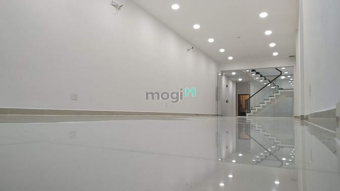 Hình ảnh 400/2A Trần Hưng Đạo, Quận 1, đối diện Bộ Công An