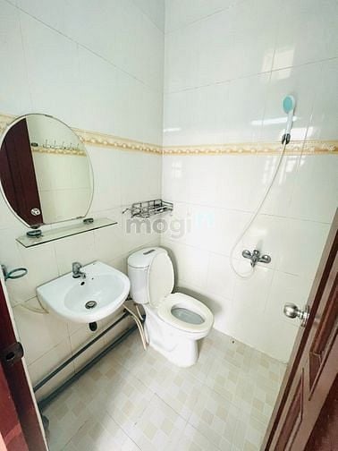 Hình ảnh Cho Thuê CHDV giá rẻ Gần HUTECH, Hồng Bàng, UEF