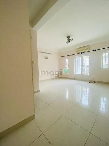 Hình ảnh Biệt Thự Gần Cao Đức Lân Hầm 3 lầu Giá 50 triệu/Tháng