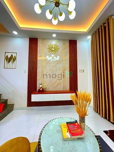 Hình ảnh Bán gấp nhà 3 tầng Cách Mạng Tháng 8 Q3 DTSD 48m2 chỉ hơn 3 tỷ