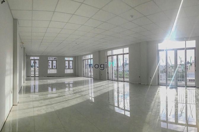 Hình ảnh Cho thuê 385B Nguyễn Đình Chiểu, Quận 3 gần ngã 4 Cao Thắng