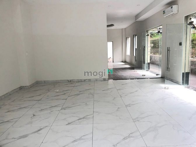 Hình ảnh Cho thuê biệt lô góc Cityland Center Hill 8x20m 3 lầu có thang máy.