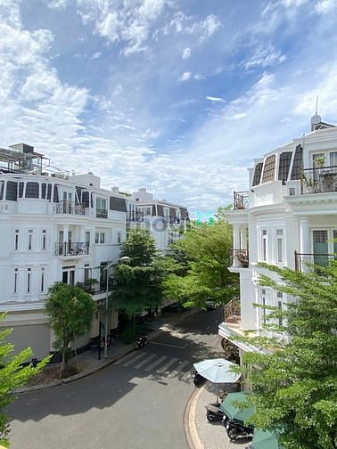 Hình ảnh Cho thuê biệt lô góc Cityland Center Hill 8x20m 3 lầu có thang máy.