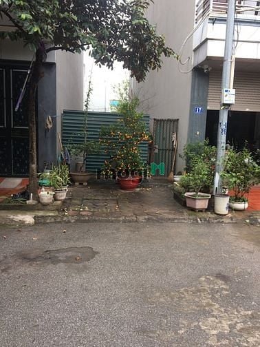 Hình ảnh Chính chủ mình cần bán 40m2 đất giá siêu rẻ tại khu TĐC Trâu Qùy