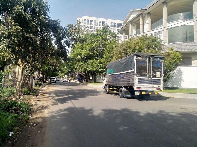 Hình ảnh Cho thuê dài hạn đất trống 2 mặt tiên kinh doanh đường 10 HBC Thủ Đức