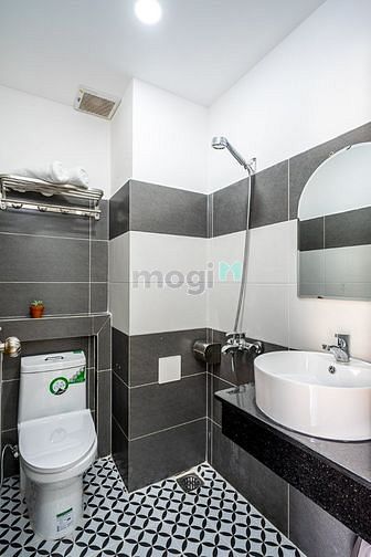 Hình ảnh Cho thuê CHDV nội thất đầy đủ có cửa sổ ban công thoáng mát