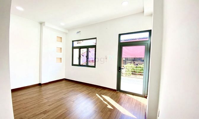 Hình ảnh Nhà 1 LẦu Đẹp Đúc Kiến Cổ Hẻm Lâm Văn Bền Q7