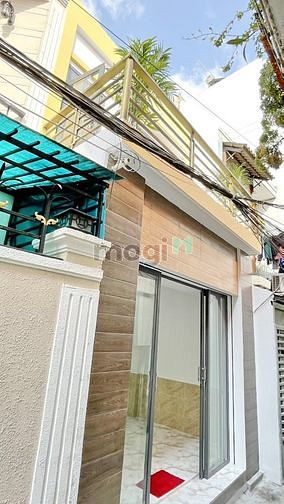 Hình ảnh Nhà 1 LẦu Đẹp Đúc Kiến Cổ Hẻm Lâm Văn Bền Q7