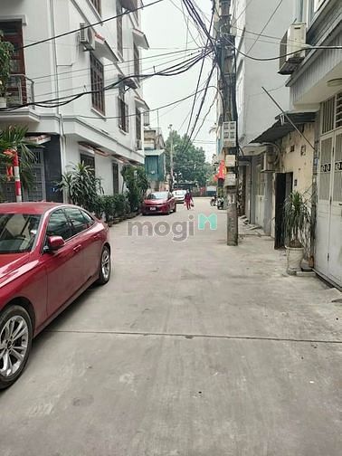 Hình ảnh Bán Đất Phú Diễn 41m2, lô góc ngõ thông kinh doanh giá 5.2 tỷ.