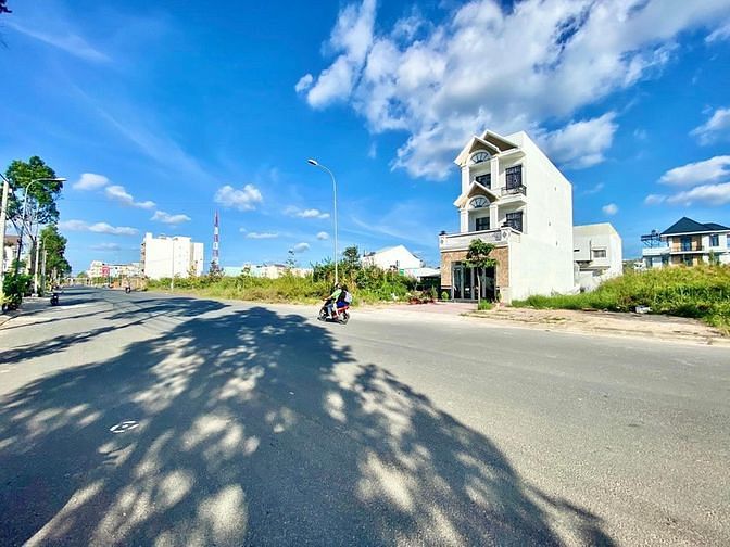Hình ảnh Bán 3 nền trục chính A1 kdc Phú An thông thẳng ra Võ Nguyên Giáp