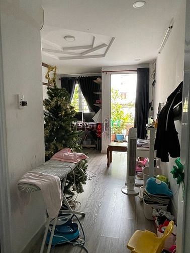 Hình ảnh Cho thuê nhà Mới hẻm xe hơi thông thoáng