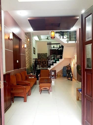 Hình ảnh Nằm ngay trung tâm hành chính quận