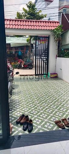 Hình ảnh Bán nhà bình chuẩn buôn bán. Gần công ty