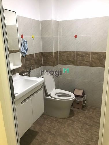 Hình ảnh cho thuê nhà đường Bàu Cát 5x20m, 2 lầu