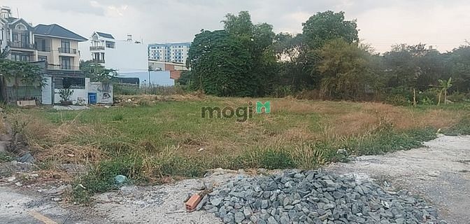 Hình ảnh Lô đất 100m2 1.699 tỷ mt 20m sau chợ An Sương Quận 12