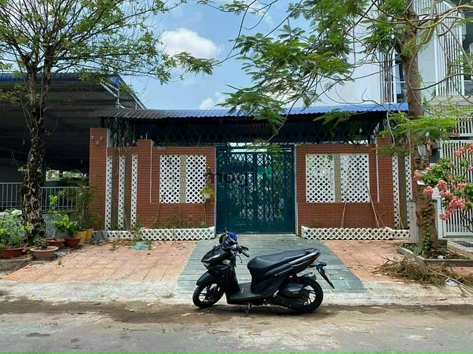 Hình ảnh Bán nền cặp đs 14 kdc hồng phát