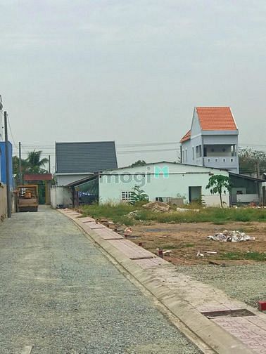 Hình ảnh Đất ngay phòng công chứng Long Hòa thổ cư sổ riêng có hỗ trợ vay 700tr