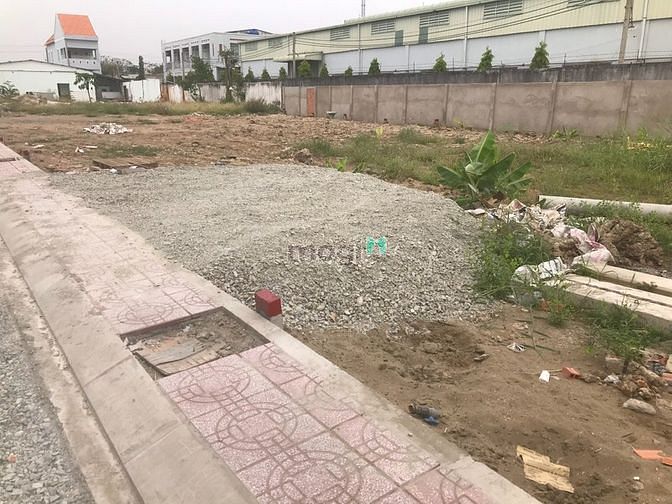 Hình ảnh Đất ngay phòng công chứng Long Hòa thổ cư sổ riêng có hỗ trợ vay 700tr