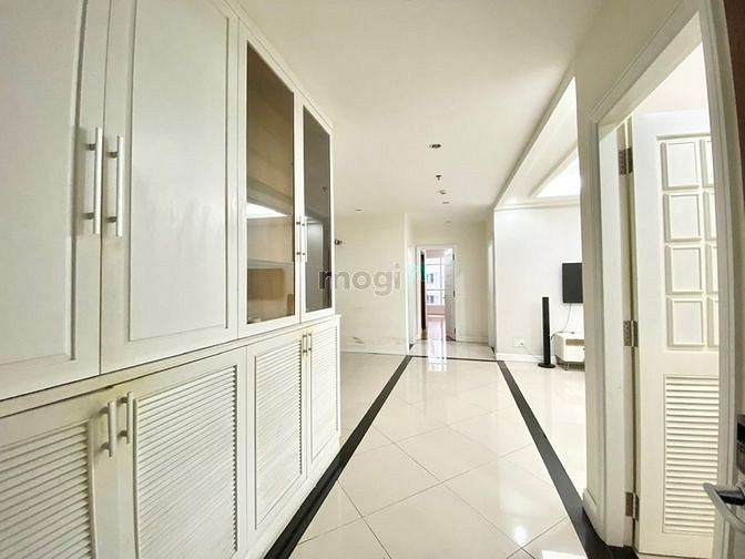 Hình ảnh Bán nhà chung cư gần Trường đại học ở Quận 7